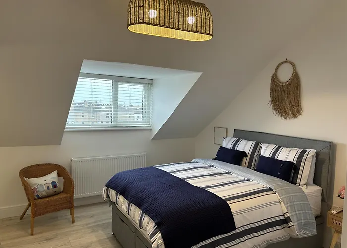 23 Coastal Comfort