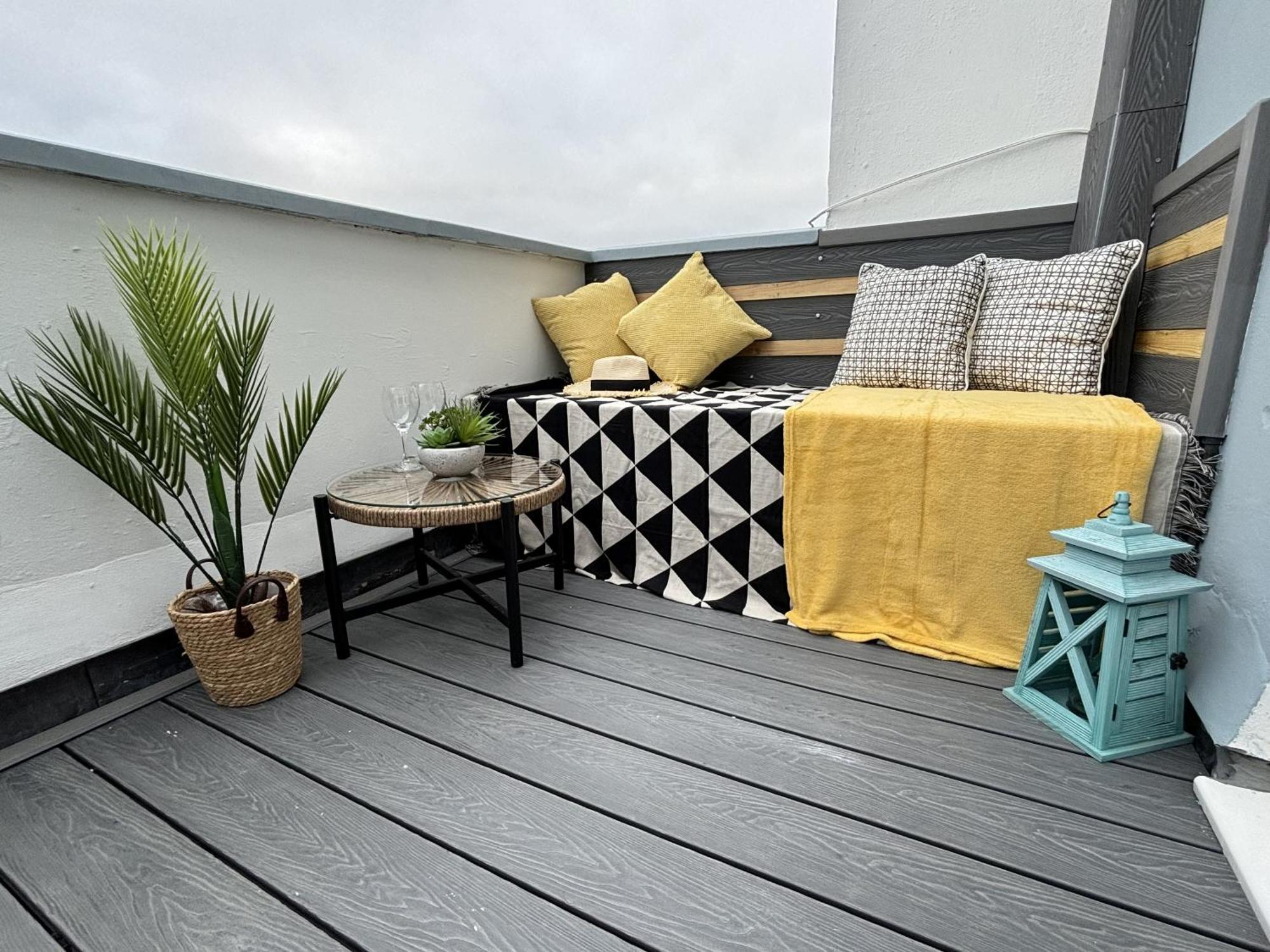 23 Coastal Comfort *